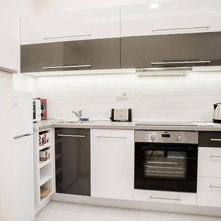 New Luxury Apartment In The Center With A/C Boedapest Buitenkant foto