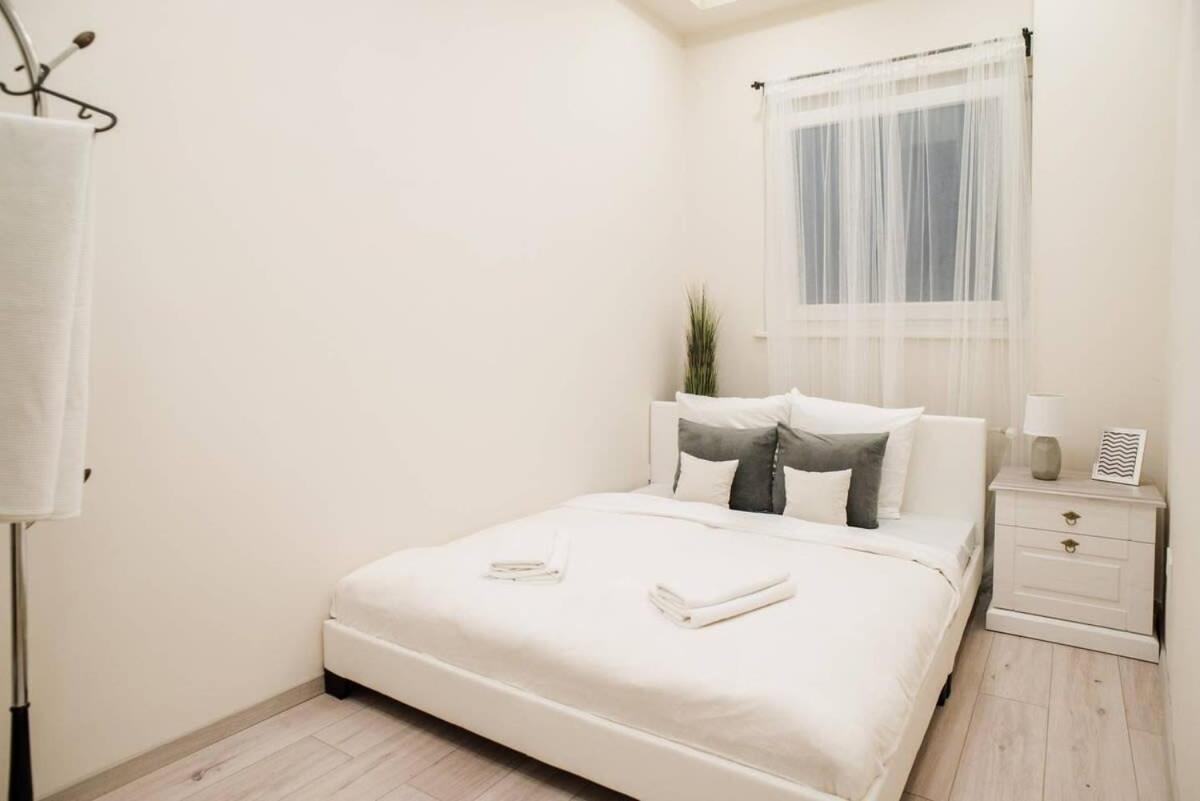 New Luxury Apartment In The Center With A/C Boedapest Buitenkant foto