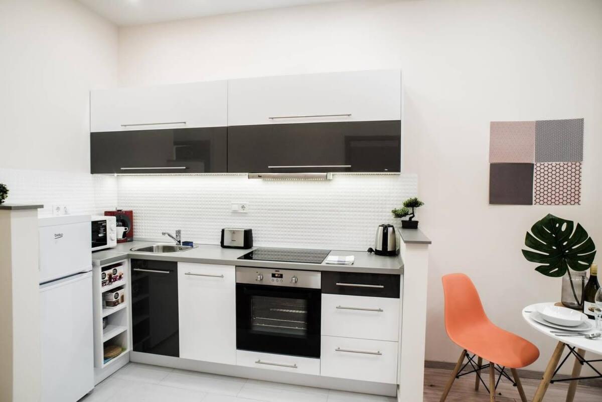New Luxury Apartment In The Center With A/C Boedapest Buitenkant foto