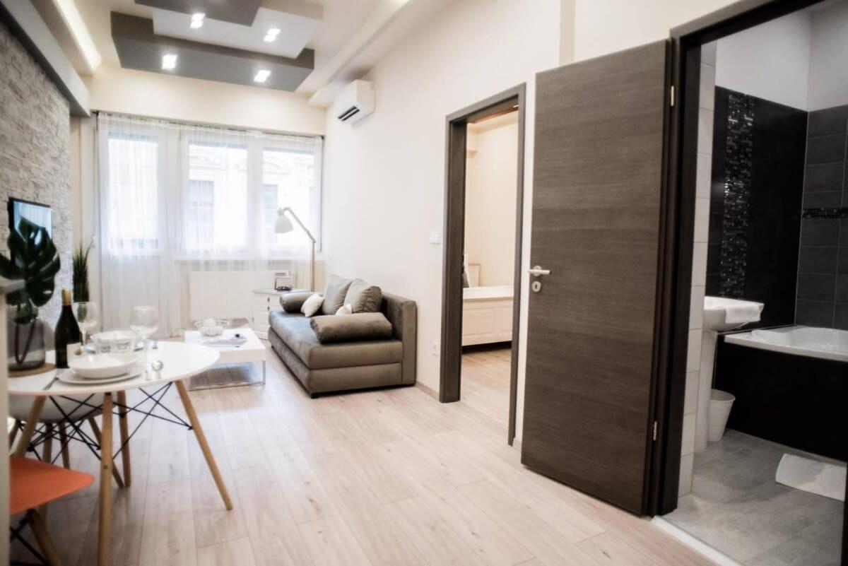 New Luxury Apartment In The Center With A/C Boedapest Buitenkant foto